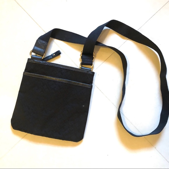 Tommy Hilfiger Black Crossbody Shoulder Bag - Picture 2 of 5